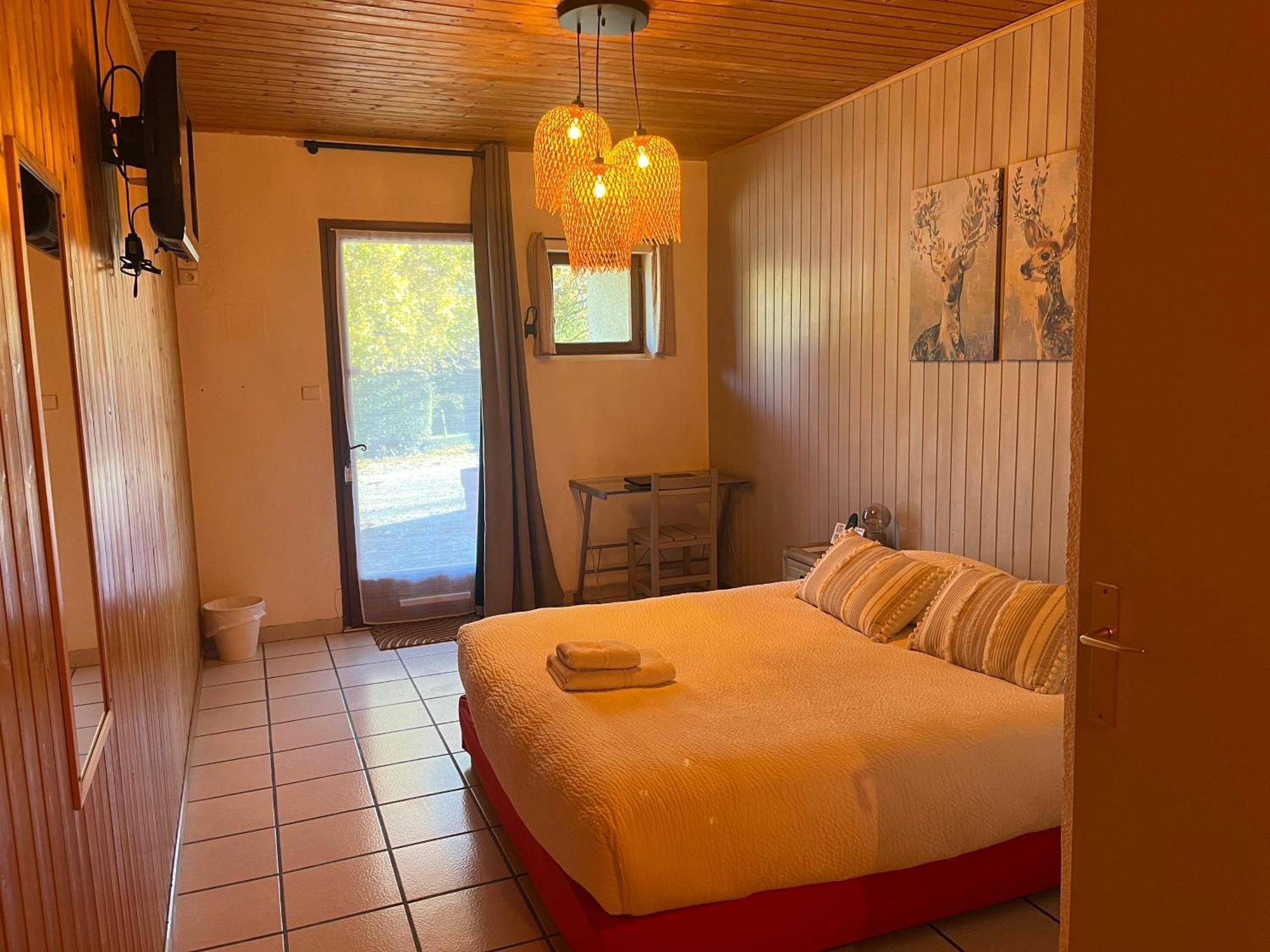 Logis Le Chalet Saint-Maurice-en-Trieves Экстерьер фото