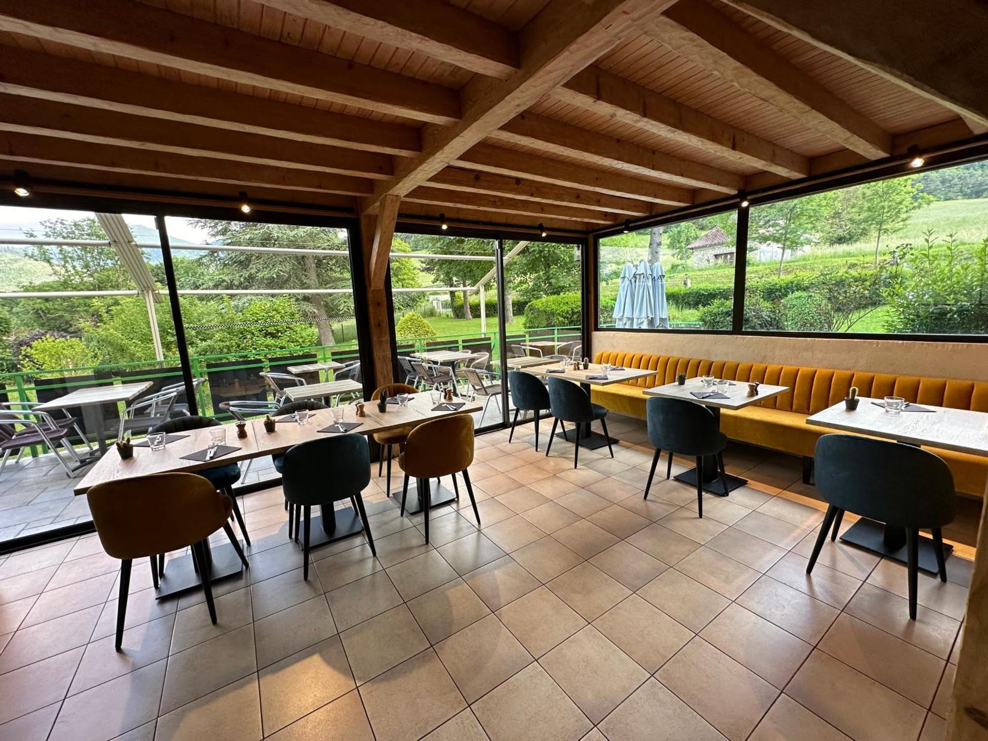 Logis Le Chalet Saint-Maurice-en-Trieves Экстерьер фото