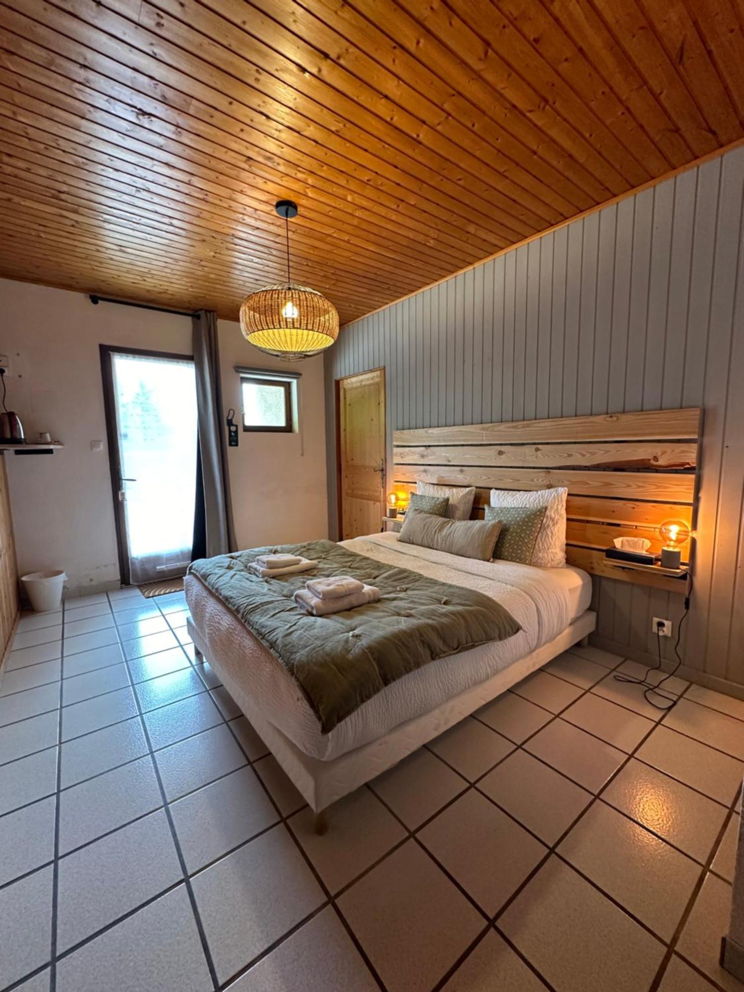 Logis Le Chalet Saint-Maurice-en-Trieves Экстерьер фото